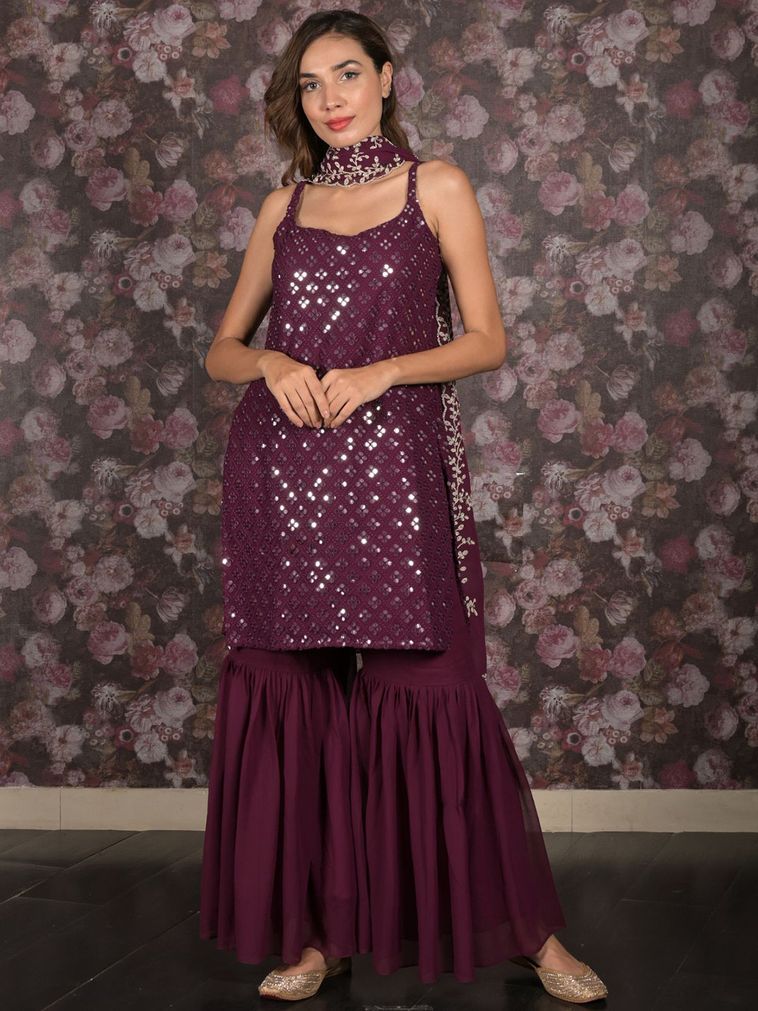 ODETTE Embroidered Shoulder Straps Sequinned Georgette Kurta With Sharara & Dupatta, Purple
ODETTE Embroidered Shoulder Straps Sequinned Georgette Kurta With Sharara & Dupatta, Purple