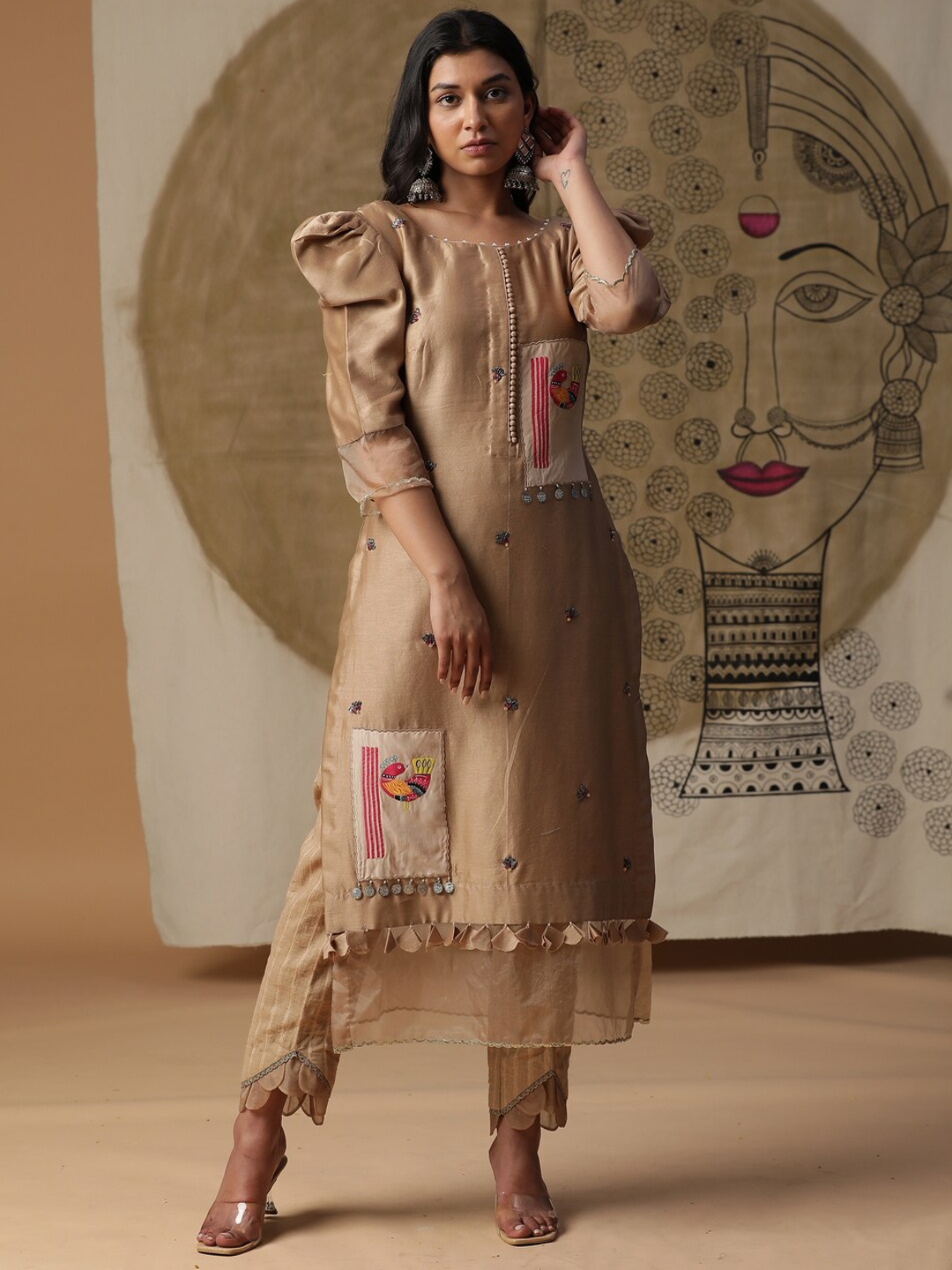 ARPITA SULAKSHANA Ethnic Embroidered Round Neck Straight Kurta with Trousers & Dupatta, Tan
ARPITA SULAKSHANA Ethnic Embroidered Round Neck Straight Kurta with Trousers & Dupatta, Tan