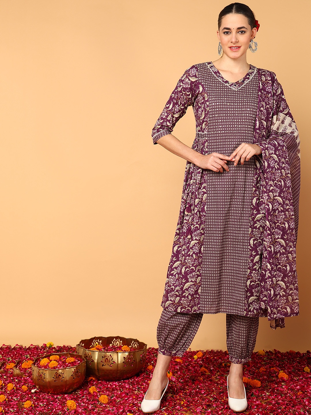 KALINI Floral Printed Regular Mirror Work Pure Cotton Kurta With Salwar & Dupatta, Magenta
KALINI Floral Printed Regular Mirror Work Pure Cotton Kurta With Salwar & Dupatta, Magenta