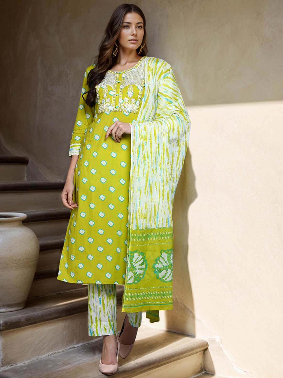 KALINI Bandhani Printed Regular Thread Work Pure Cotton Kurta With Trousers & Dupatta, Green
KALINI Bandhani Printed Regular Thread Work Pure Cotton Kurta With Trousers & Dupatta, Green