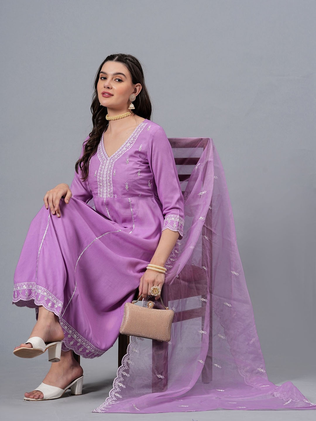 NEW4U Floral Embroidered Regular Sequinned Anarkali Kurta With Palazzos & Dupatta, Purple
NEW4U Floral Embroidered Regular Sequinned Anarkali Kurta With Palazzos & Dupatta, Purple