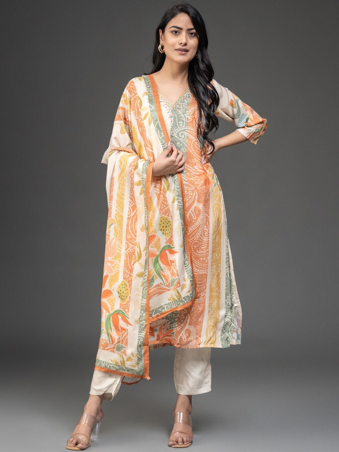 DARIAN Floral Printed V-Neck Thread Work Pure Cotton Kurta with Trousers & Dupatta, Orange
DARIAN Floral Printed V-Neck Thread Work Pure Cotton Kurta with Trousers & Dupatta, Orange