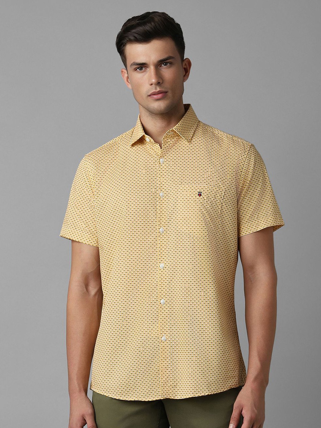 Louis Philippe Sport Spread Collar Short Sleeves Slim Fit Micro Ditsy Printed Casual Shirt, Yellow
Louis Philippe Sport Spread Collar Short Sleeves Slim Fit Micro Ditsy Printed Casual Shirt, Yellow