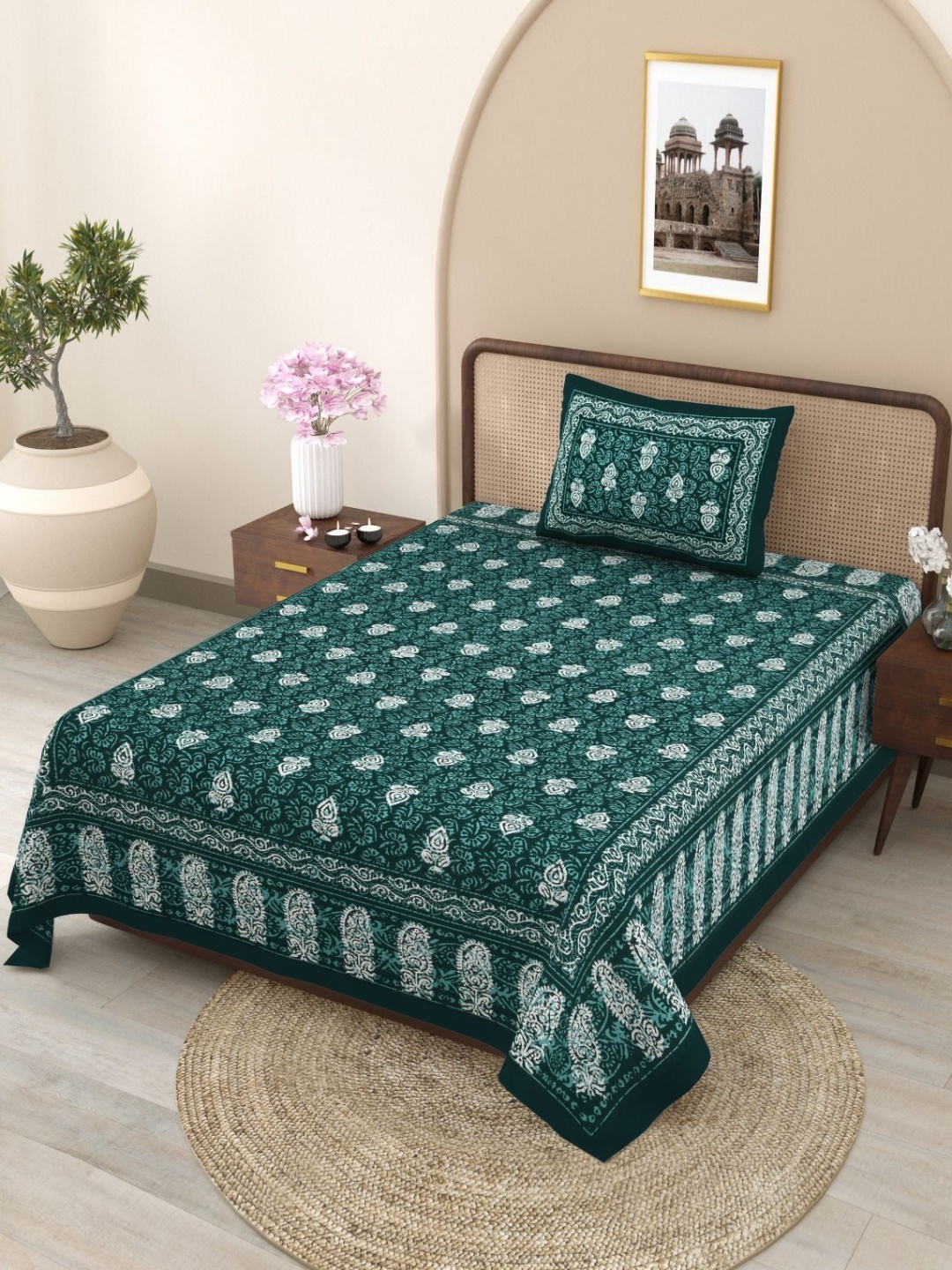 SHOOLIN Green & White Ethnic Motifs Cotton 144 TC Single Bedsheet with 1 Pillow Covers
SHOOLIN Green & White Ethnic Motifs Cotton 144 TC Single Bedsheet with 1 Pillow Covers