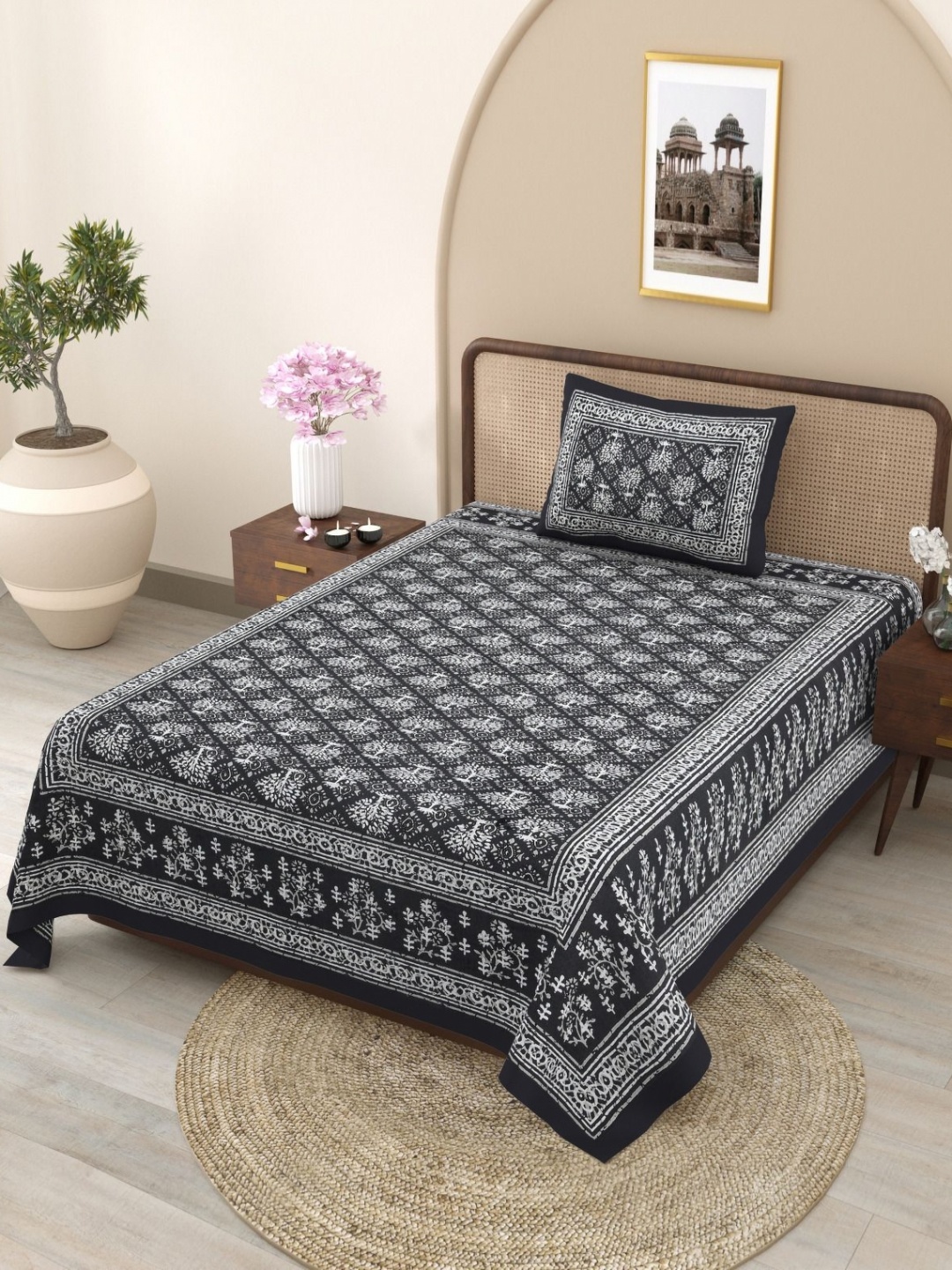 SHOOLIN Brown & White Floral 144 TC 2 Cotton Single Bedsheet with 1 Pillow Covers
SHOOLIN Brown & White Floral 144 TC 2 Cotton Single Bedsheet with 1 Pillow Covers