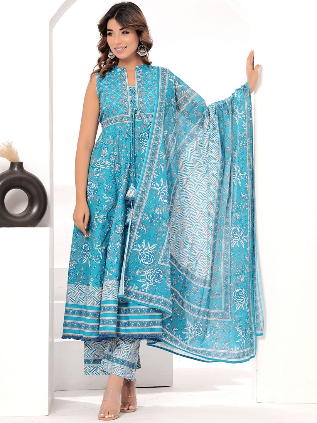 KALINI Women Floral Printed Empire Zardozi Pure Cotton Kurta with Trousers & With Dupatta, Blue
KALINI Women Floral Printed Empire Zardozi Pure Cotton Kurta with Trousers & With Dupatta, Blue