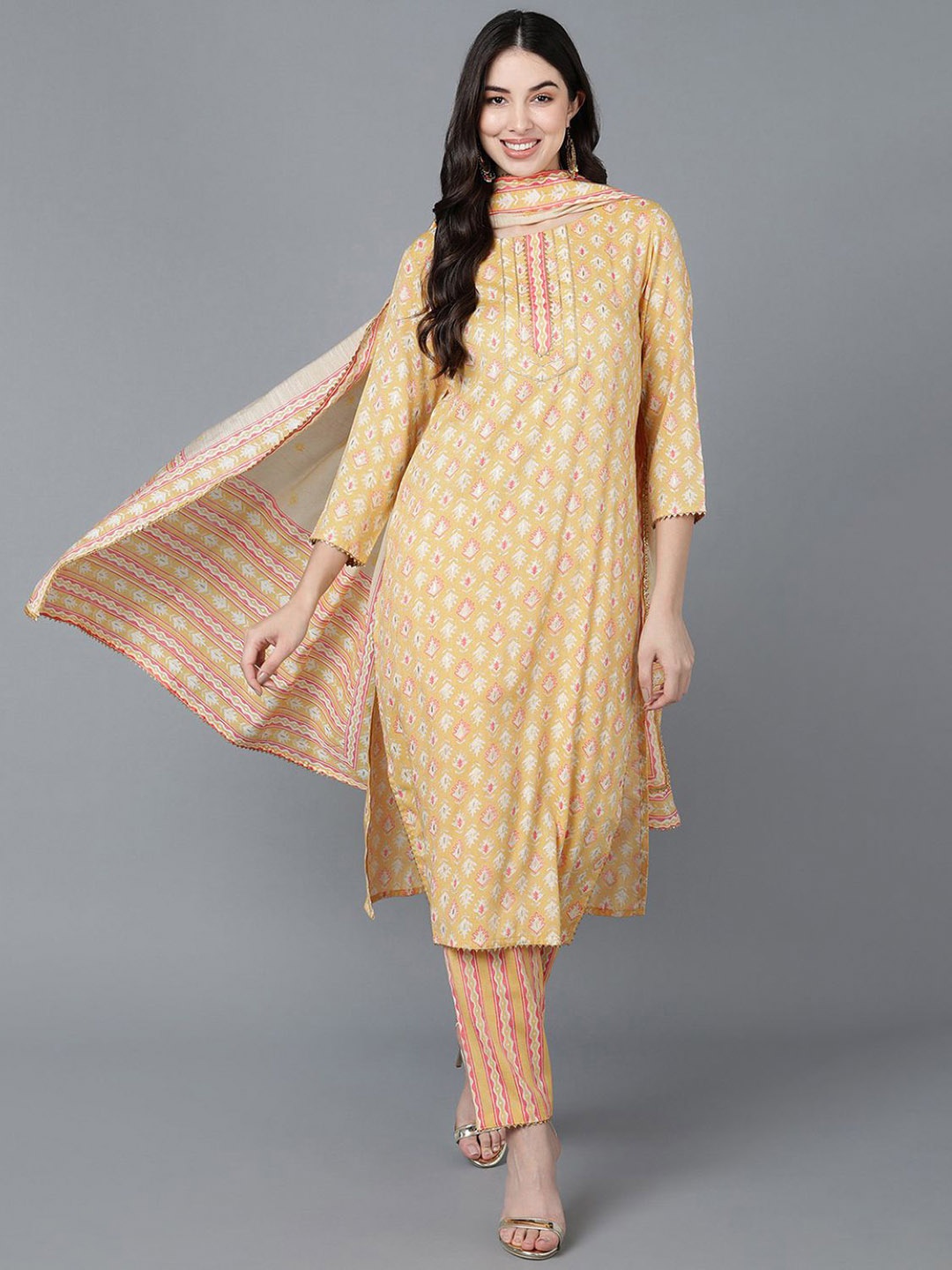 KALINI Floral Printed Regular Gotta Patti Pure Cotton Kurta with Trousers & Dupatta, Yellow
KALINI Floral Printed Regular Gotta Patti Pure Cotton Kurta with Trousers & Dupatta, Yellow