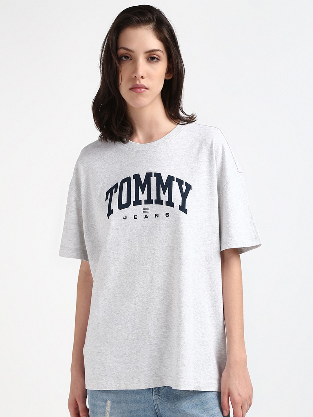Tommy Hilfiger Round Neck Drop Shoulder Sleeves Typography Printed Cotton T-shirt, Grey
Tommy Hilfiger Round Neck Drop Shoulder Sleeves Typography Printed Cotton T-shirt, Grey