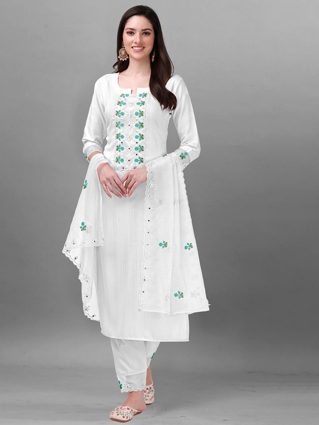 Trendmalls Floral Yoke Design Straight Thread Work Kurta with Trousers & Dupatta, White
Trendmalls Floral Yoke Design Straight Thread Work Kurta with Trousers & Dupatta, White
