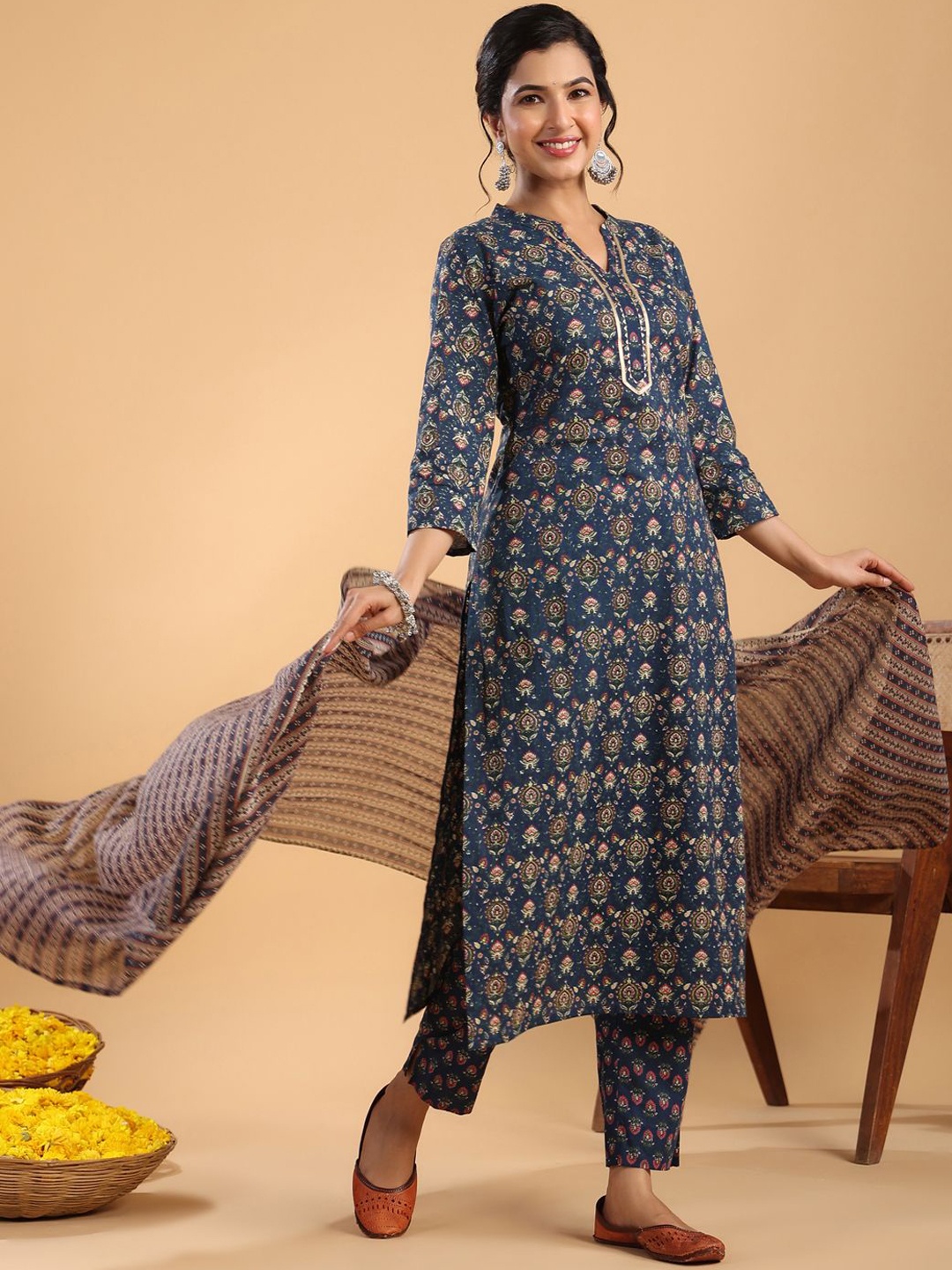 Janasya Ethnic Motifs Printed Regular Pure Cotton Kurta with Trousers & With Dupatta, Blue
Janasya Ethnic Motifs Printed Regular Pure Cotton Kurta with Trousers & With Dupatta, Blue