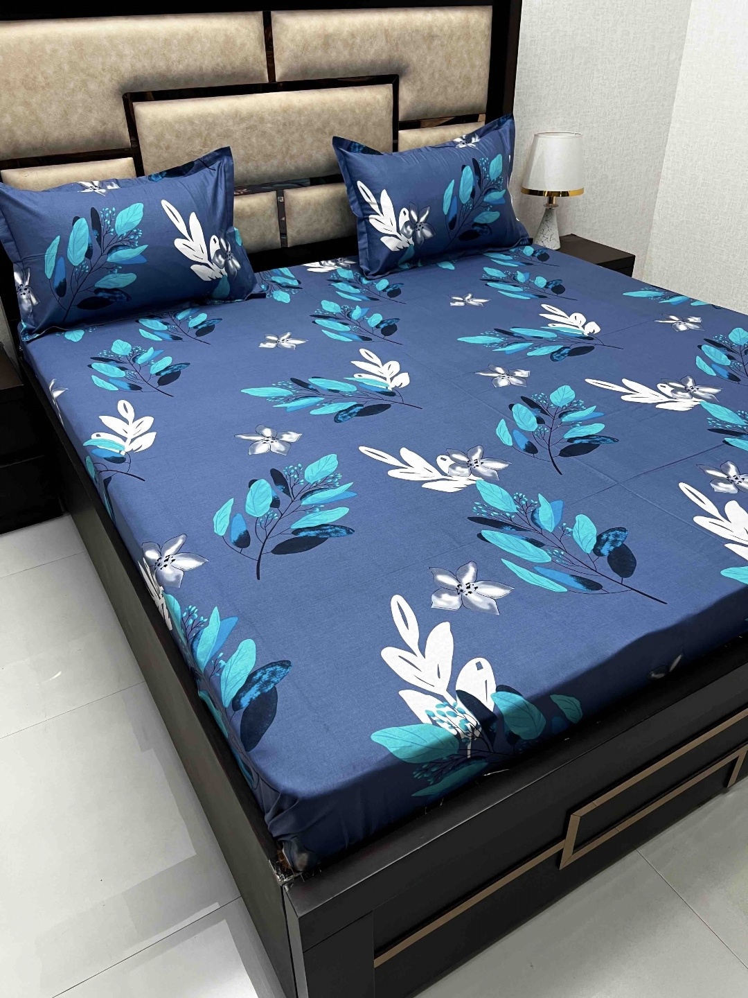 Pure Decor Blue & White Floral Pure Cotton 300 TC Queen Bedsheet with 2 Pillow Covers
Pure Decor Blue & White Floral Pure Cotton 300 TC Queen Bedsheet with 2 Pillow Covers