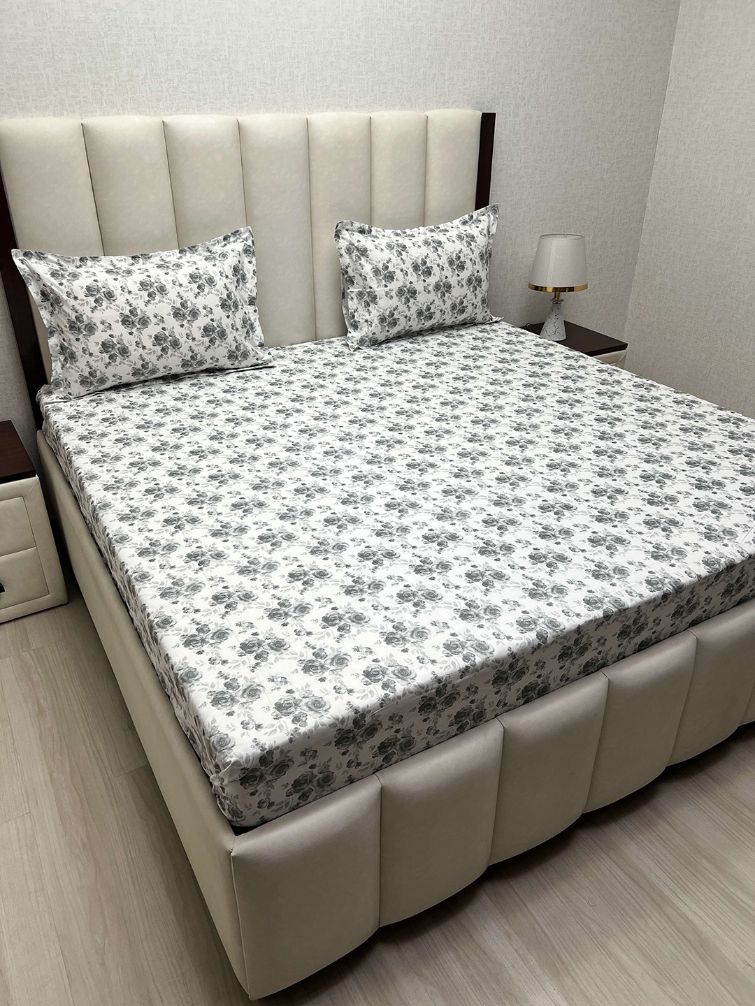 Pure Decor Cotton King Size Double Bed Bedsheet With 2 Pillow Covers 108 in X 108 in, White
Pure Decor Cotton King Size Double Bed Bedsheet With 2 Pillow Covers 108 in X 108 in, White