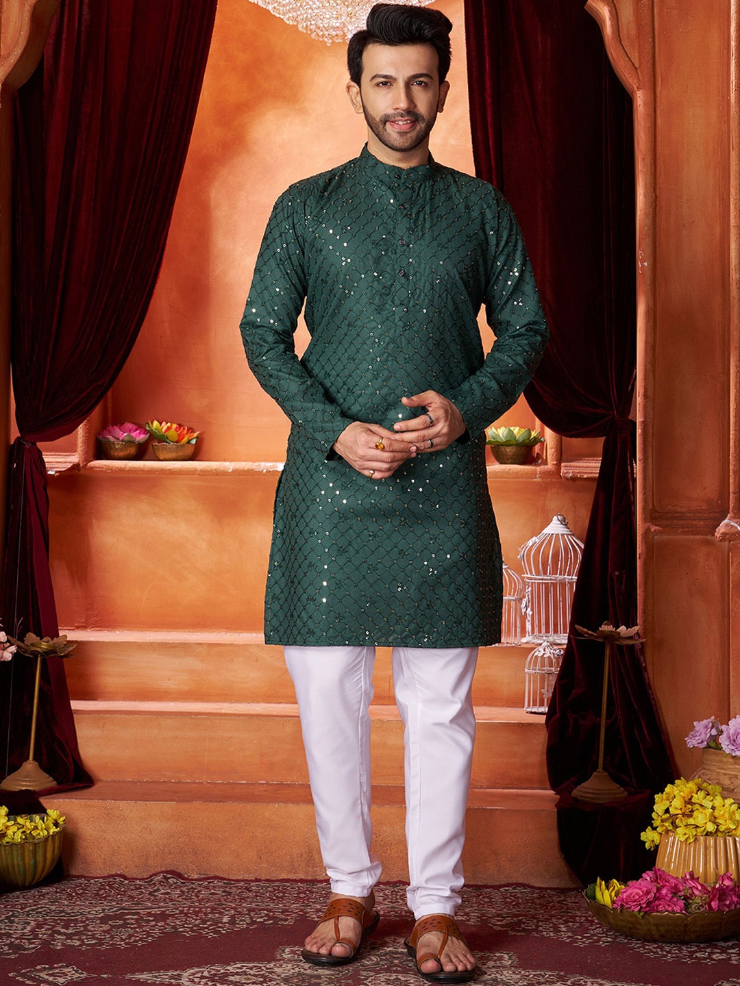 Fashion FRICKS Geometric Embroidered Mandarin Collar Sequinned Cotton Straight Kurta, Green
Fashion FRICKS Geometric Embroidered Mandarin Collar Sequinned Cotton Straight Kurta, Green