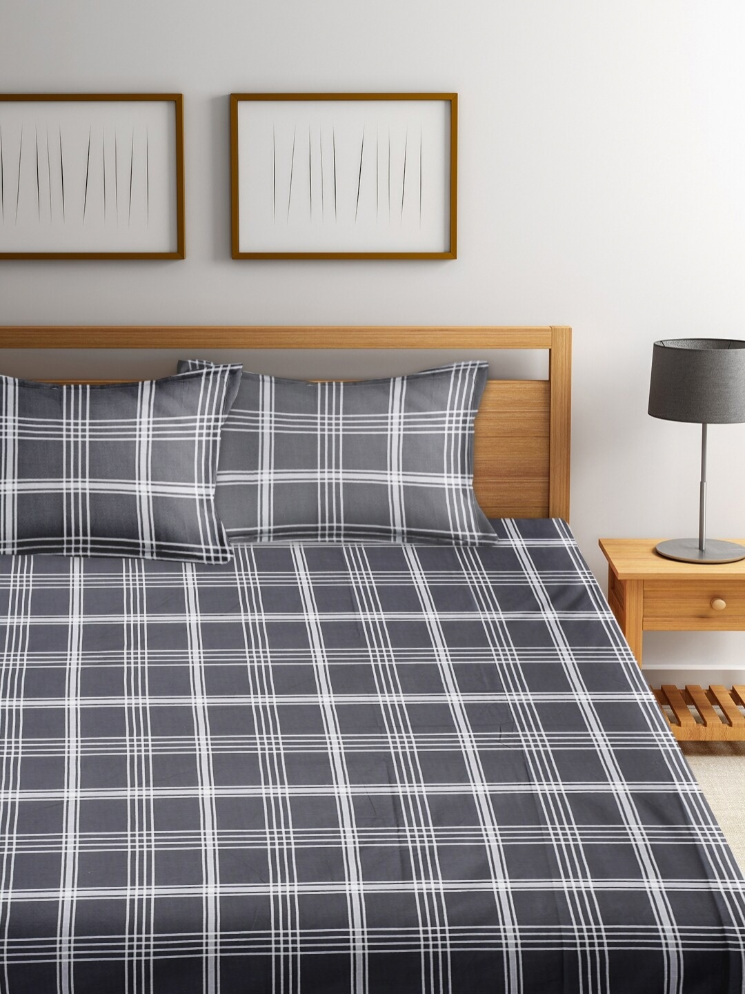 URBAN DREAM Black & White Geometric 210 TC Cotton King Bedsheet with 2 Pillow Covers
URBAN DREAM Black & White Geometric 210 TC Cotton King Bedsheet with 2 Pillow Covers