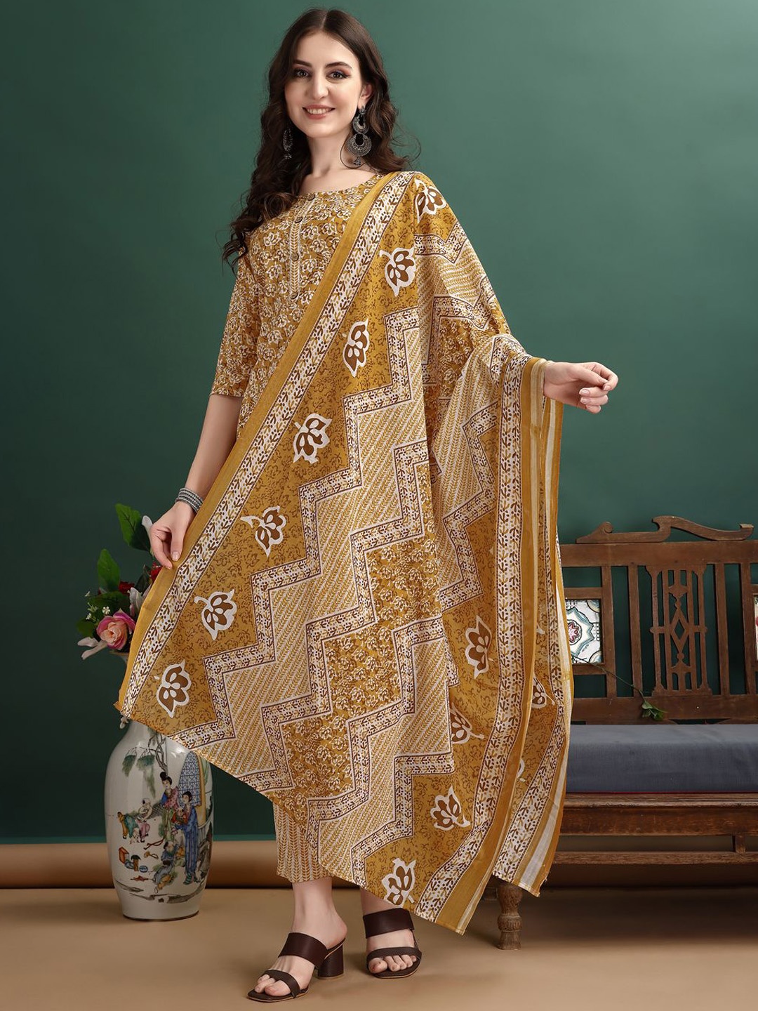KALINI Floral Printed Round Neck Regular Straight Kurta With Trousers & Dupatta, Yellow
KALINI Floral Printed Round Neck Regular Straight Kurta With Trousers & Dupatta, Yellow