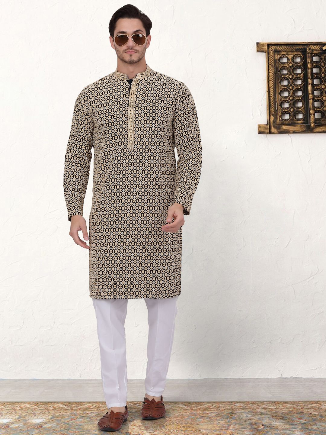 Anouk Beige Ethnic Motifs Embroidered Mandarin Collar Regular Straight Kurta With Pyjamas, Black
Anouk Beige Ethnic Motifs Embroidered Mandarin Collar Regular Straight Kurta With Pyjamas, Black