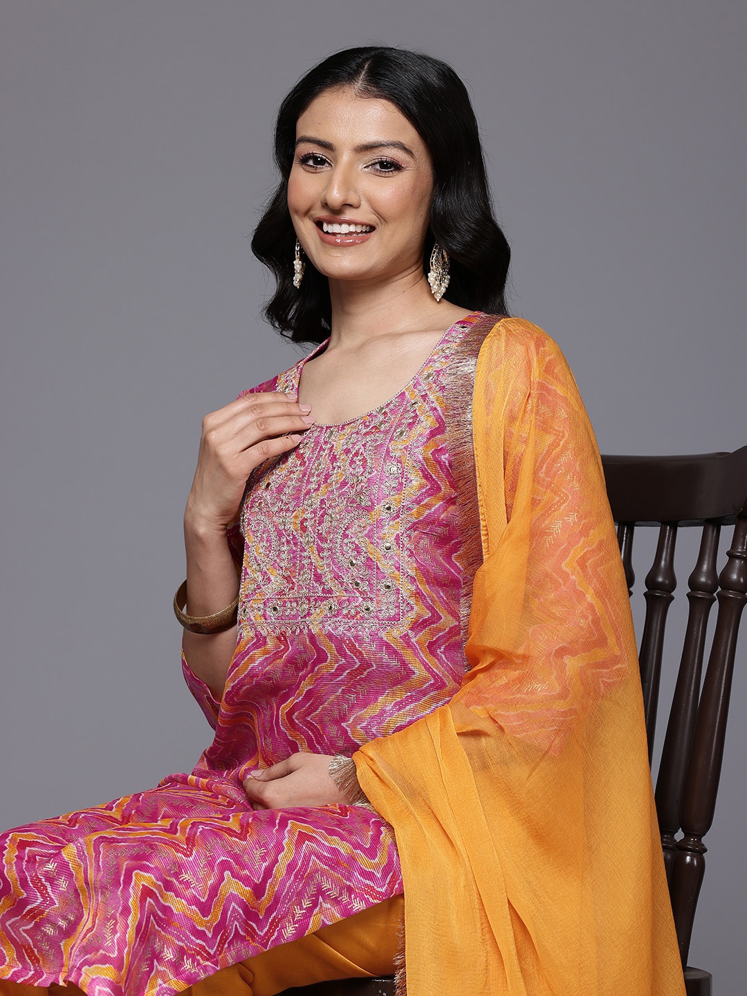 Varanga Chevron Print Zari Embroidered Kurta with Trousers & With Dupatta, Pink
Varanga Chevron Print Zari Embroidered Kurta with Trousers & With Dupatta, Pink
