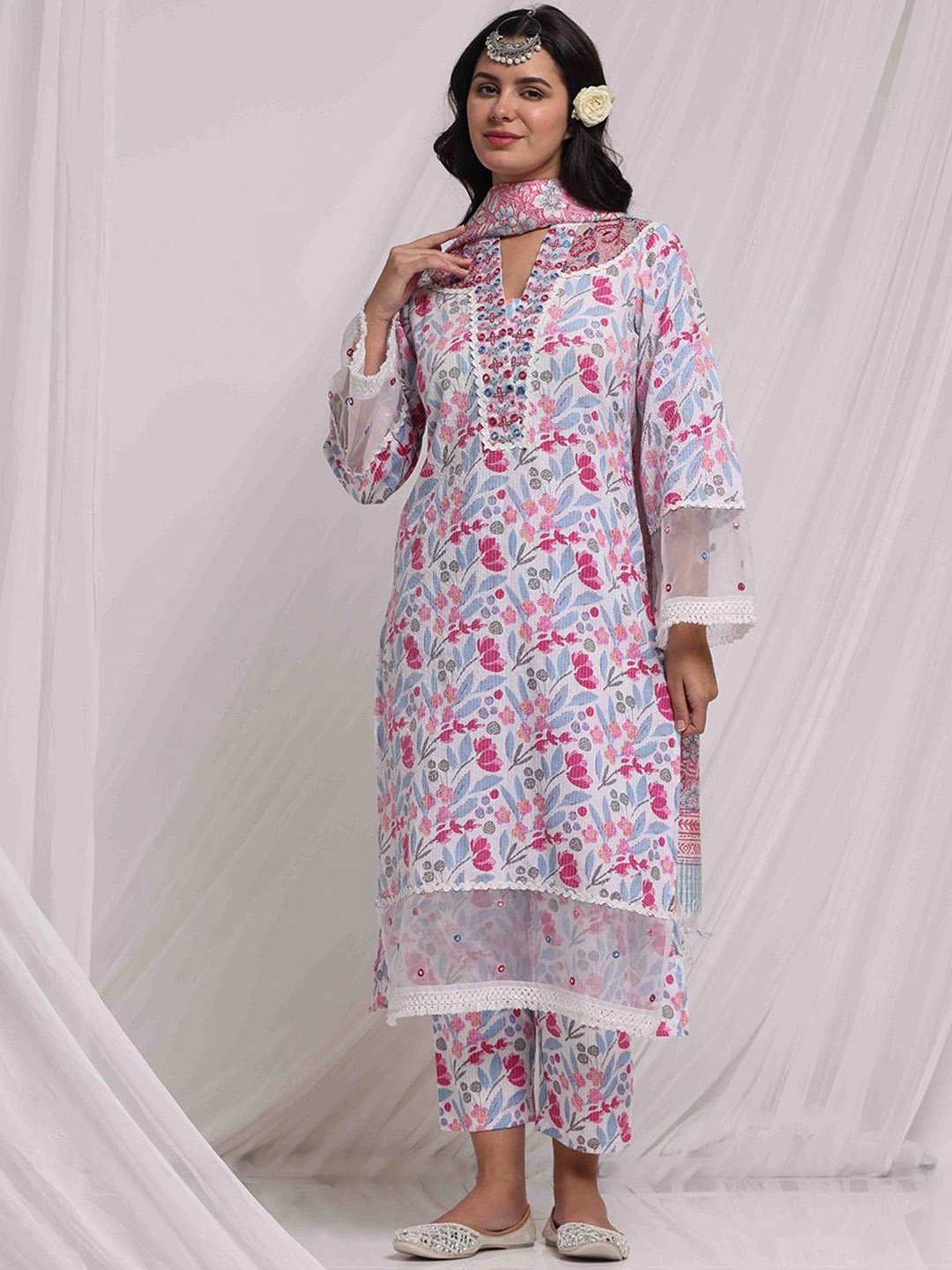 Anouk White Floral Embroidered Kantha Work Pure Cotton Kurta With Trousers & Dupatta
Anouk White Floral Embroidered Kantha Work Pure Cotton Kurta With Trousers & Dupatta