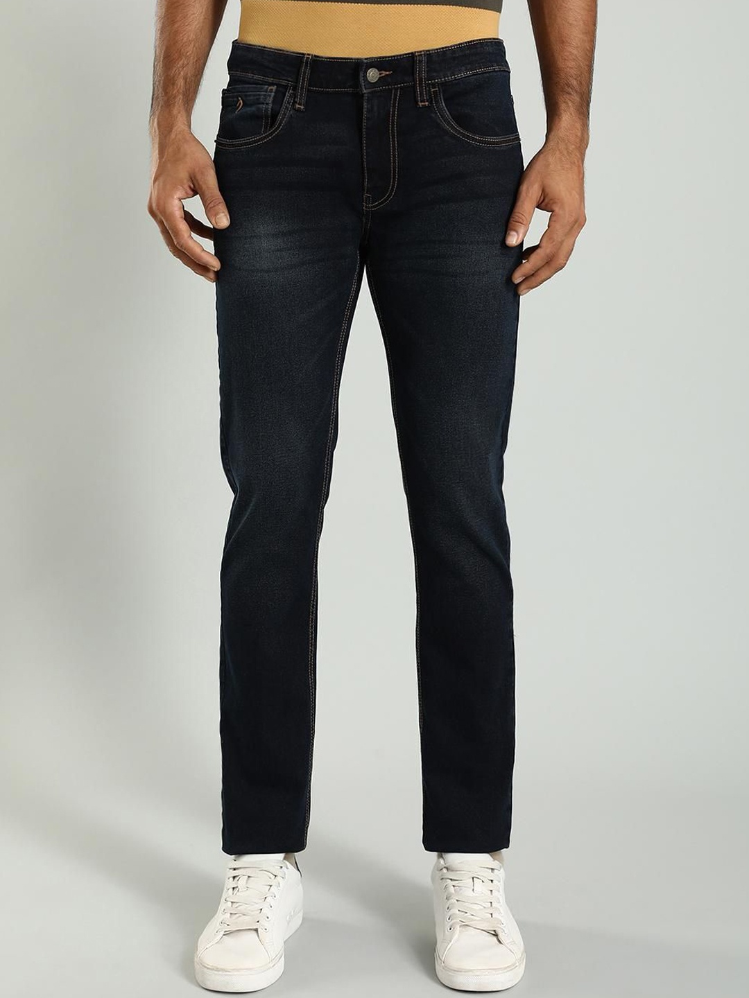 Indian Terrain Men Jean Tapered Fit Light Fade Crinkle Clean Look Stretchable Jeans, Navy blue
Indian Terrain Men Jean Tapered Fit Light Fade Crinkle Clean Look Stretchable Jeans, Navy blue
