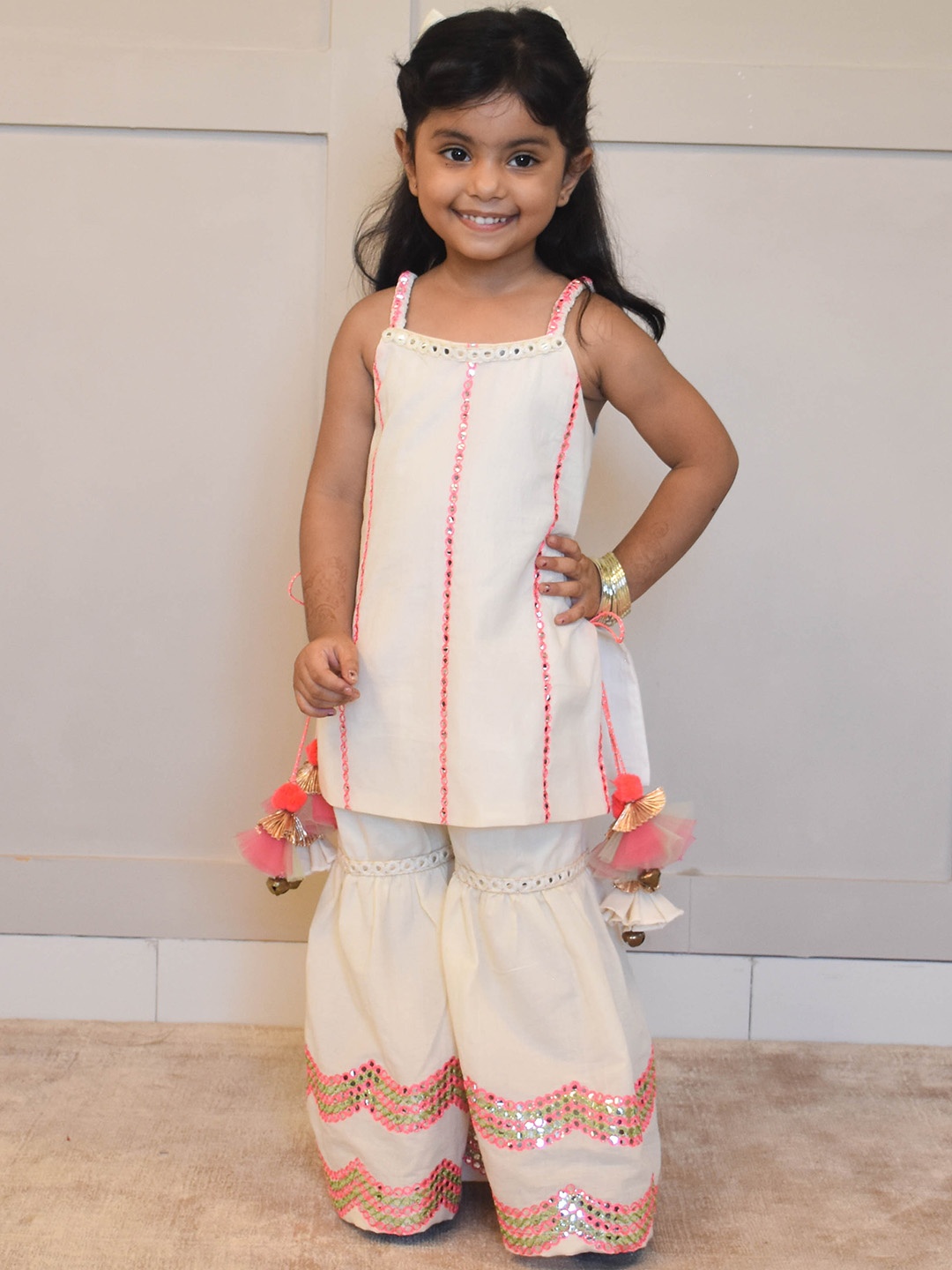 Fayon Kids Girls Embroidered Regular Mirror Work Pure Cotton Kurti with Sharara, Off white
Fayon Kids Girls Embroidered Regular Mirror Work Pure Cotton Kurti with Sharara, Off white