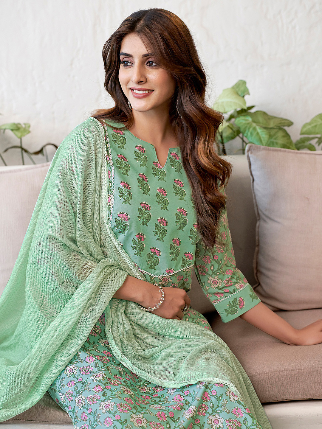 KALINI Floral Printed Straight Gotta Patti Kurta with Trousers & Dupatta, Lime green
KALINI Floral Printed Straight Gotta Patti Kurta with Trousers & Dupatta, Lime green