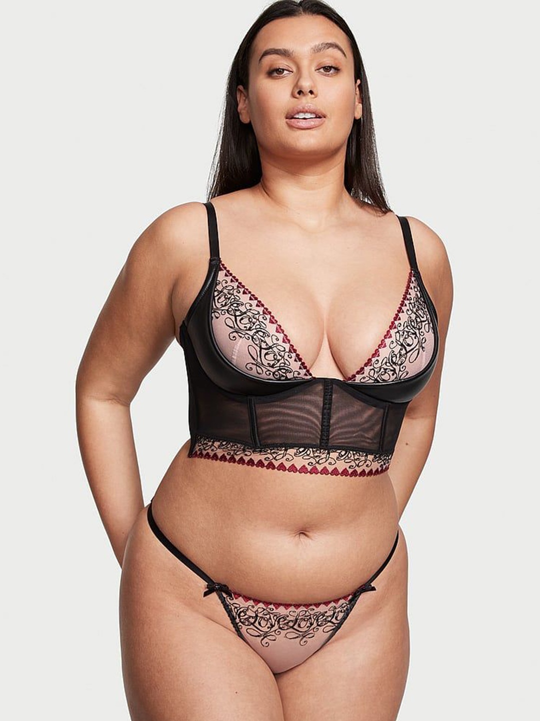 Victoria's Secret Very Sexy Love Letters Embroidery V-String Panty 112013395FWG, Black
Victoria's Secret Very Sexy Love Letters Embroidery V-String Panty 112013395FWG, Black