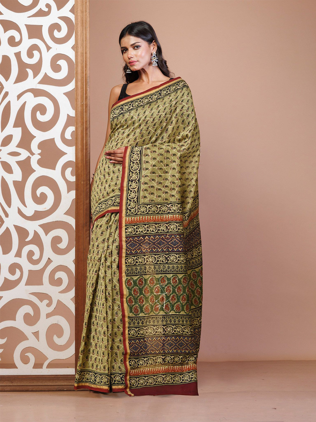 Unnati Silks Kalamkari Handloom Bagru Saree, Green
Unnati Silks Kalamkari Handloom Bagru Saree, Green