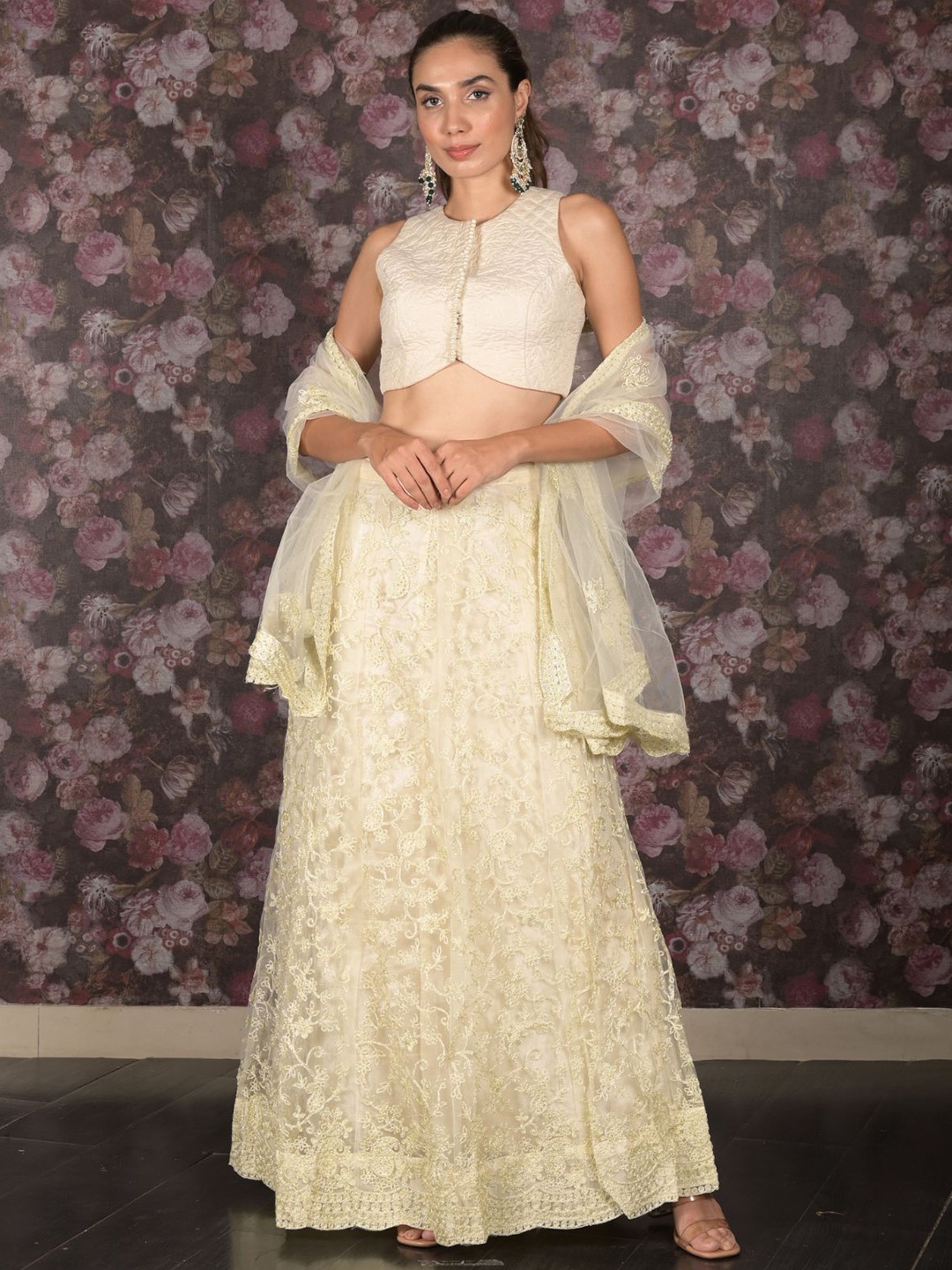 ODETTE Embroidered Thread Work Semi-Stitched Lehenga & Unstitched Blouse With Dupatta, Off white
ODETTE Embroidered Thread Work Semi-Stitched Lehenga & Unstitched Blouse With Dupatta, Off white