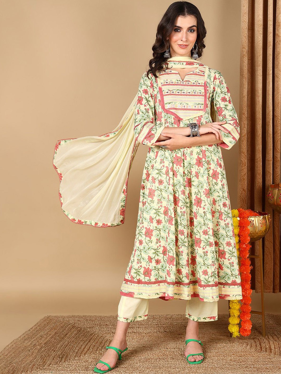 KALINI Women Floral Printed Empire Thread Work Pure Cotton Kurta with Trousers & With Dupatta, Yellow
KALINI Women Floral Printed Empire Thread Work Pure Cotton Kurta with Trousers & With Dupatta, Yellow