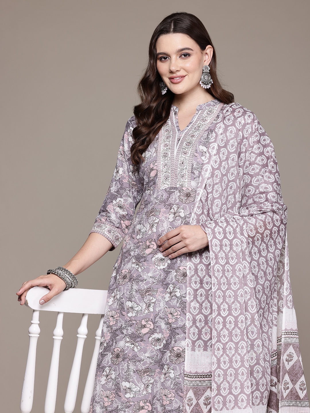 Readiprint Floral Printed Sequinned Pure Cotton Kurta With Trousers & Dupatta, Mauve
Readiprint Floral Printed Sequinned Pure Cotton Kurta With Trousers & Dupatta, Mauve