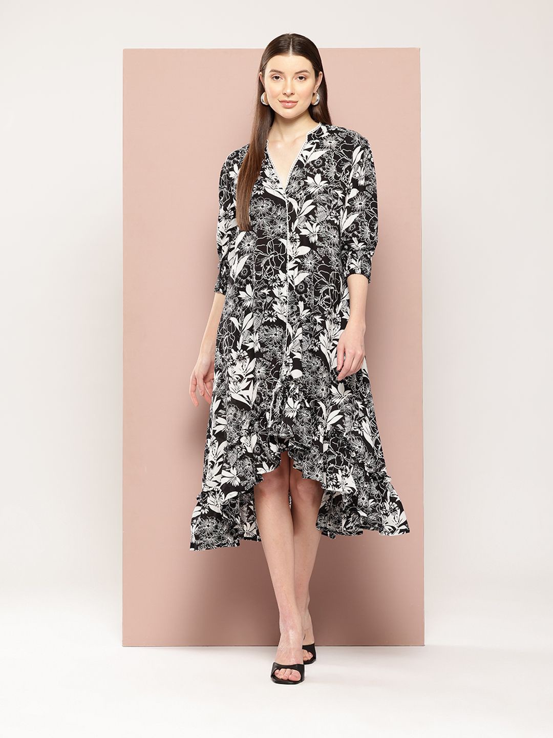 HERE&NOW Floral Printed Mandarin Collar Gathered Detailed Cotton Tulip A-Line Midi Dress, Black
HERE&NOW Floral Printed Mandarin Collar Gathered Detailed Cotton Tulip A-Line Midi Dress, Black