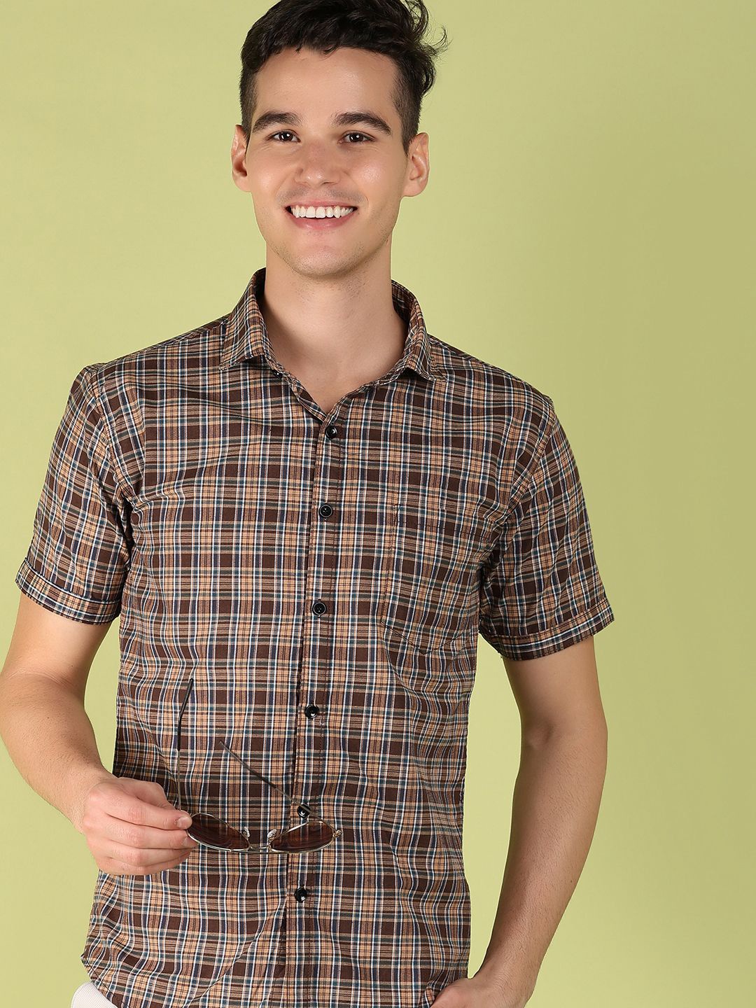 V-Mart Slim Fit Tartan Checks Spread Collar Short Sleeves Cotton Casual Shirt, Brown
V-Mart Slim Fit Tartan Checks Spread Collar Short Sleeves Cotton Casual Shirt, Brown