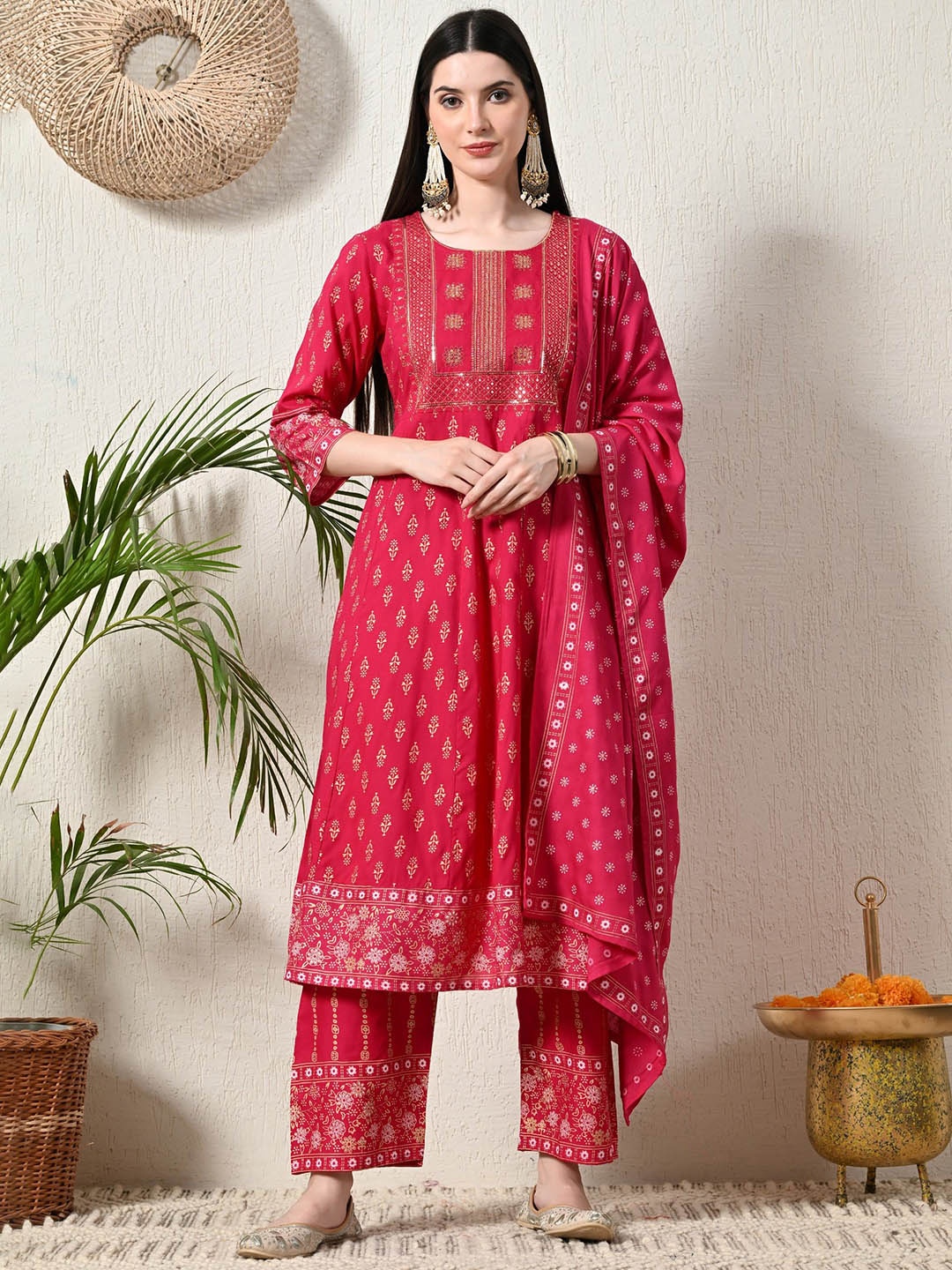 VIDHANI Women Floral Printed Panelled Sequinned Kurta with Trousers & With Dupatta, Pink
VIDHANI Women Floral Printed Panelled Sequinned Kurta with Trousers & With Dupatta, Pink