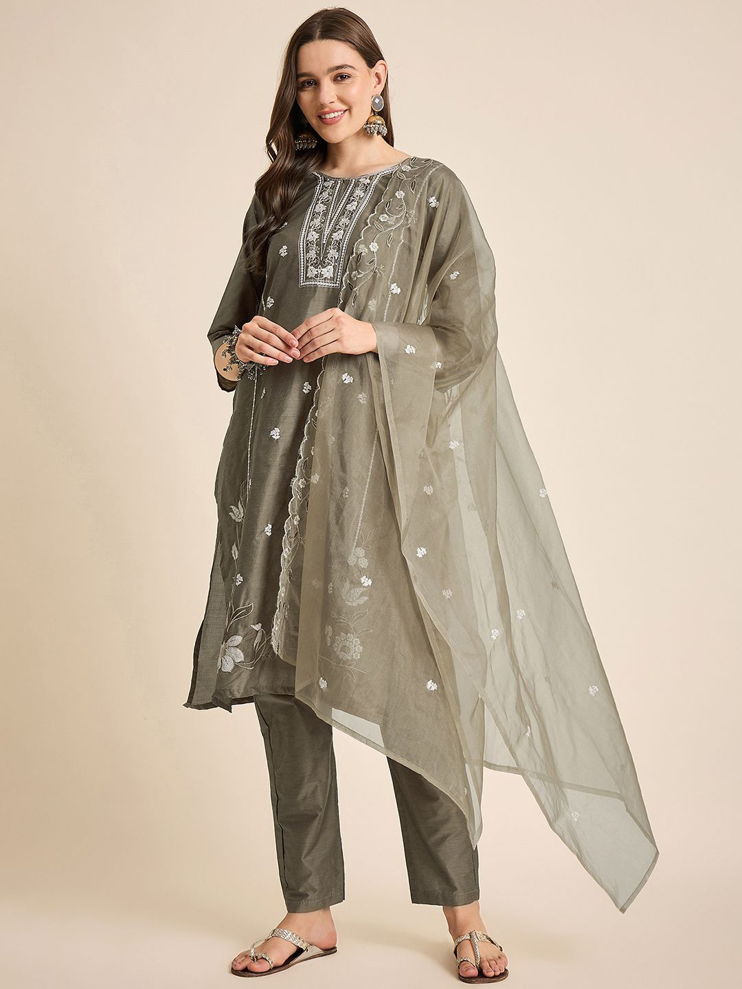 SheWill Women Ethnic Motifs Embroidered Regular Thread Work Kurta with Trousers & With Dupatta, Beige 
SheWill Women Ethnic Motifs Embroidered Regular Thread Work Kurta with Trousers & With Dupatta, Beige