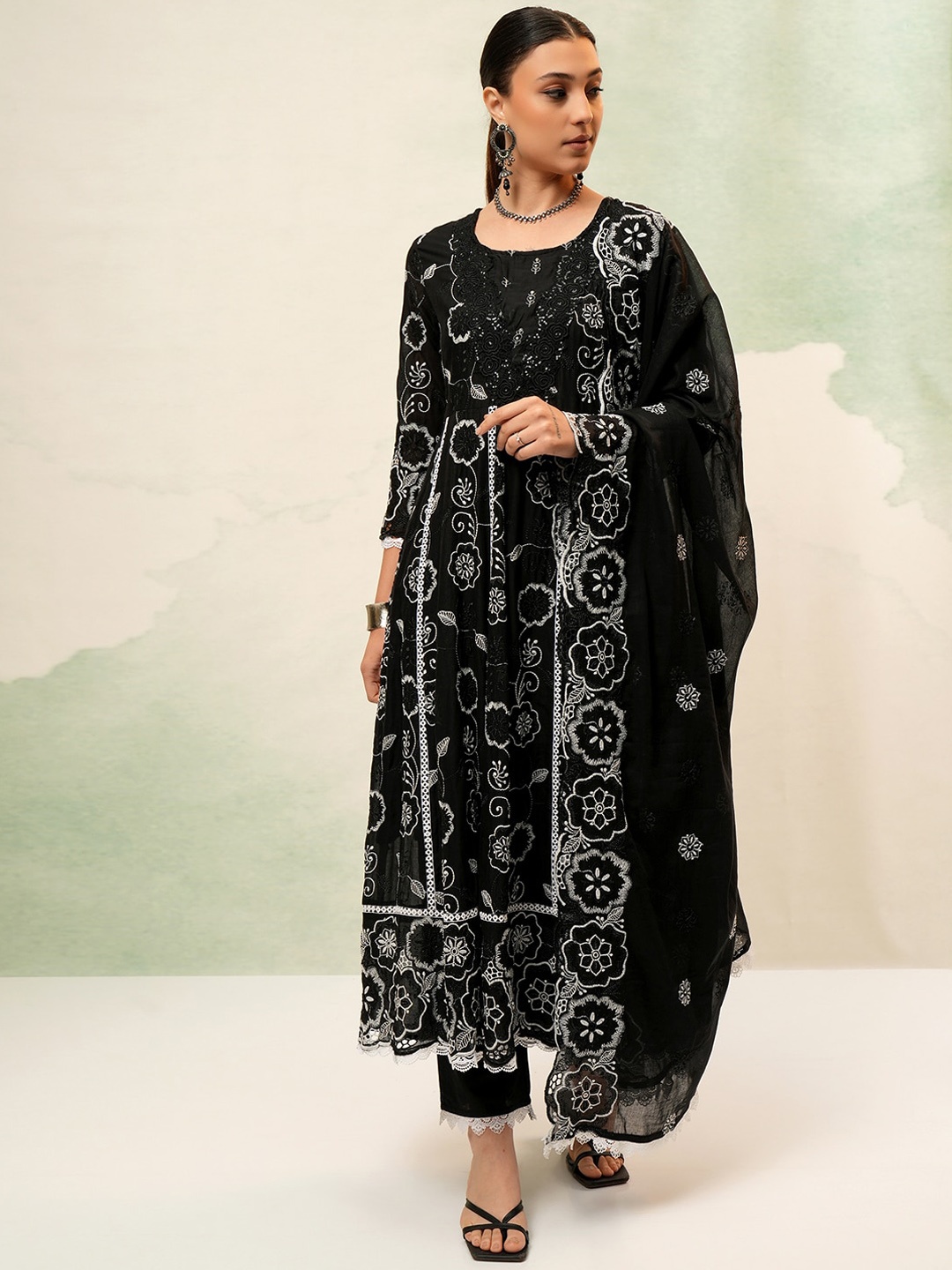 Vishudh Women Floral Embroidered Regular Pure Cotton Kurta with Trousers & Dupatta, Black
Vishudh Women Floral Embroidered Regular Pure Cotton Kurta with Trousers & Dupatta, Black
