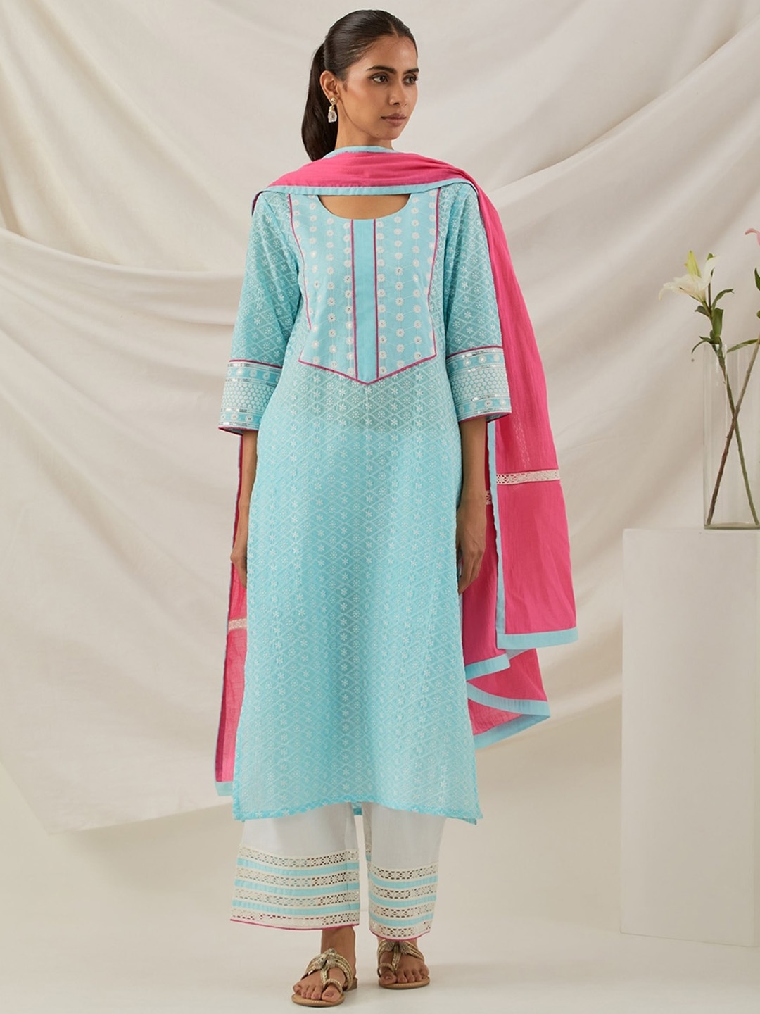 THE INDIAN CAUSE Women Embroidered Chikankari Pure Cotton Kurta with Palazzos & Dupatta, Blue
THE INDIAN CAUSE Women Embroidered Chikankari Pure Cotton Kurta with Palazzos & Dupatta, Blue