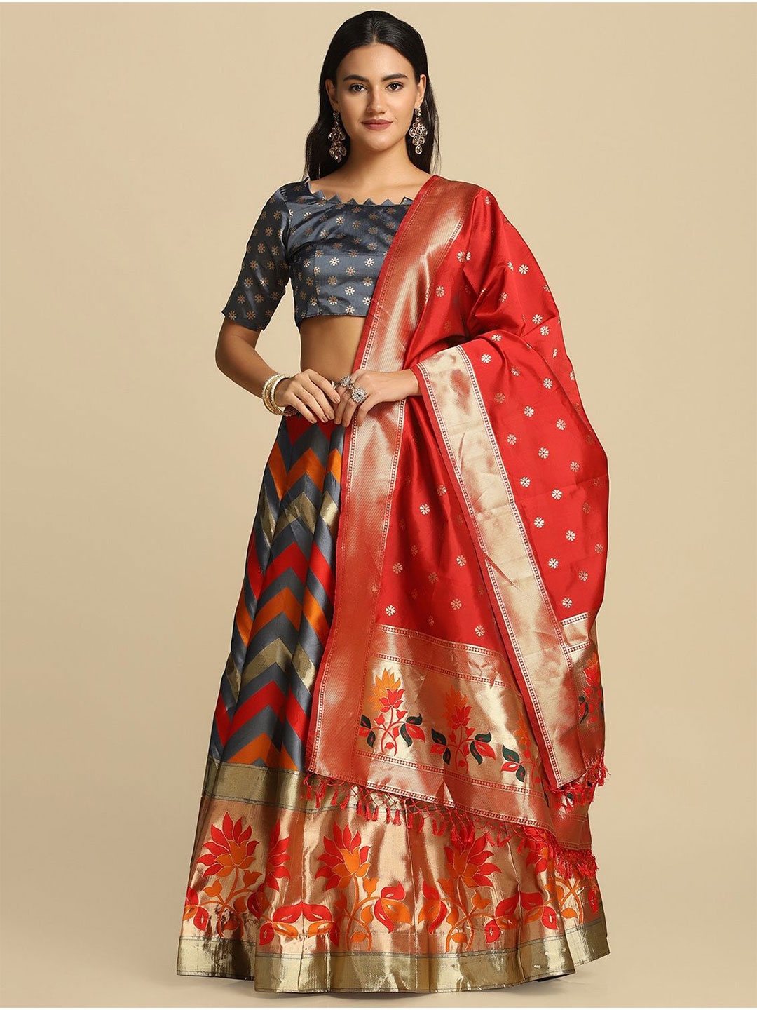 LeeliPeeri Designer Foil Print Semi-Stitched Lehenga & Unstitched Blouse With Dupatta, Grey
LeeliPeeri Designer Foil Print Semi-Stitched Lehenga & Unstitched Blouse With Dupatta, Grey