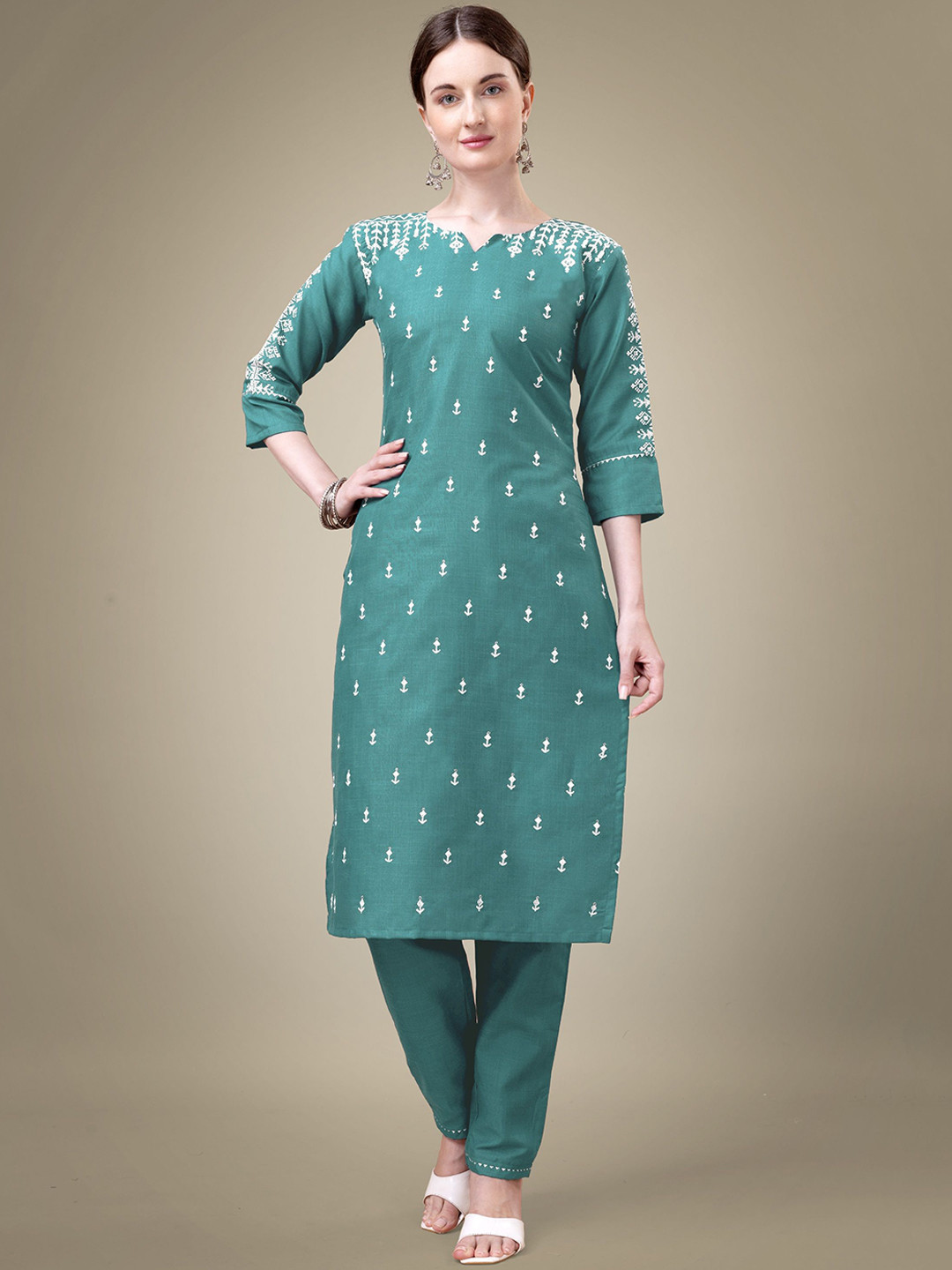 devkison Designer Women Ethnic Motifs Embroidered Regular Thread Work Kurta with Churidar, Sea green
devkison Designer Women Ethnic Motifs Embroidered Regular Thread Work Kurta with Churidar, Sea green