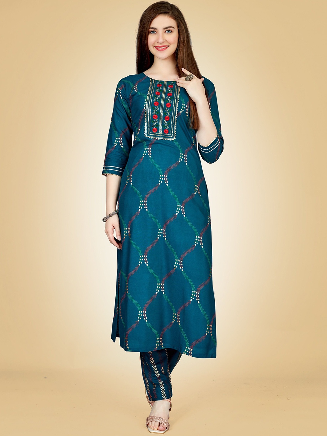 devkison Designer Women Floral Printed Regular Sequinned Kurta with Churidar, Navy blue
devkison Designer Women Floral Printed Regular Sequinned Kurta with Churidar, Navy blue