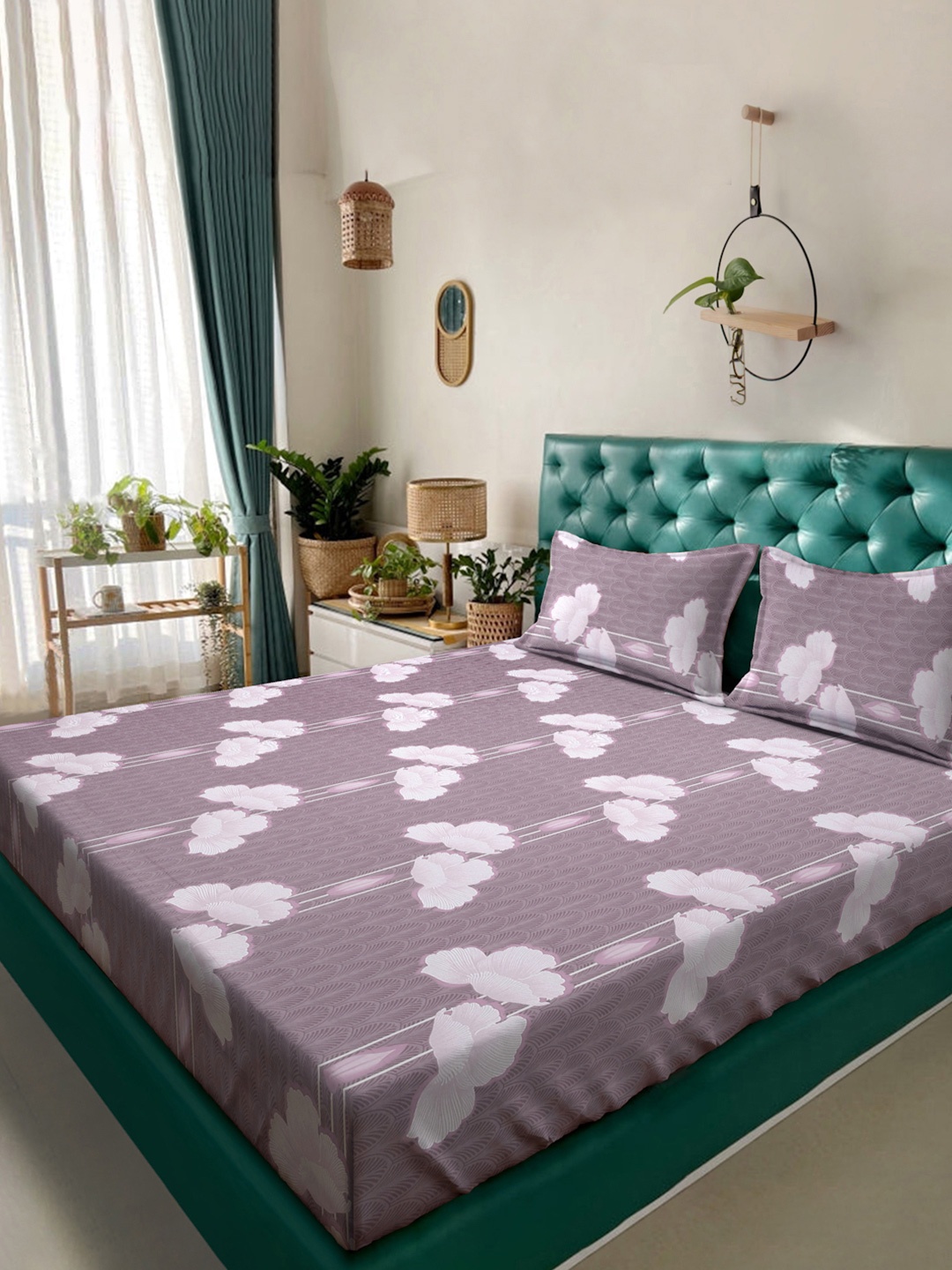 KLOTTHE Purple Printed Pure Cotton Fitted 400 TC Double King Bedsheet & 2 Pillow Covers
KLOTTHE Purple Printed Pure Cotton Fitted 400 TC Double King Bedsheet & 2 Pillow Covers