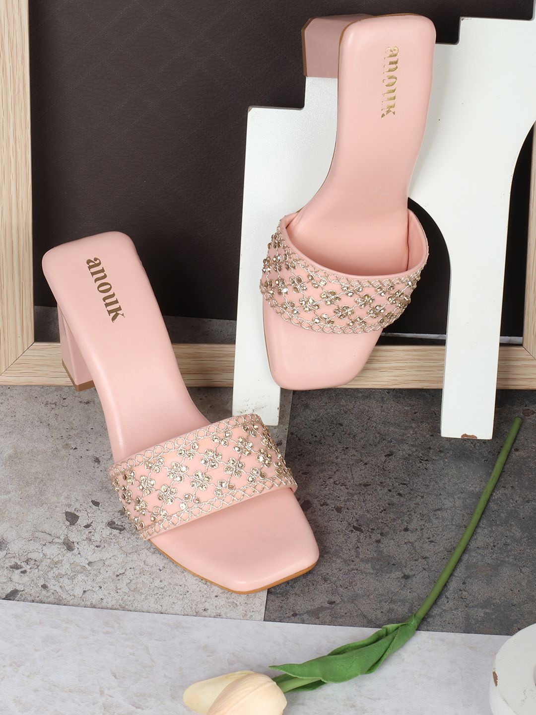 Anouk Embellished Ethnic Block Pumps, Pink