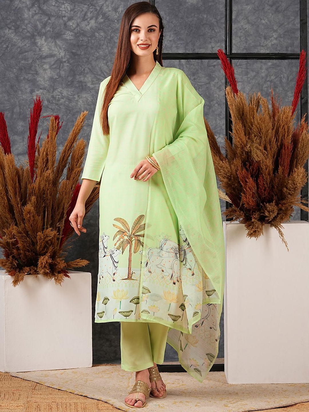 Anni Designer Women Ethnic Motifs Printed Regular Kurta with Trousers & With Dupatta, Green
Anni Designer Women Ethnic Motifs Printed Regular Kurta with Trousers & With Dupatta, Green