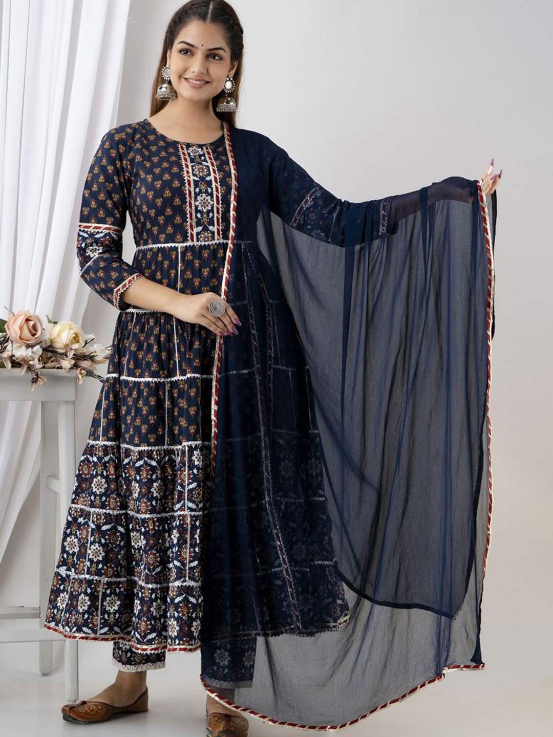 D K W Women Ethnic Motifs Printed Gotta Patti Pure Cotton Kurta with Trousers & Dupatta, Navy blue
D K W Women Ethnic Motifs Printed Gotta Patti Pure Cotton Kurta with Trousers & Dupatta, Navy blue