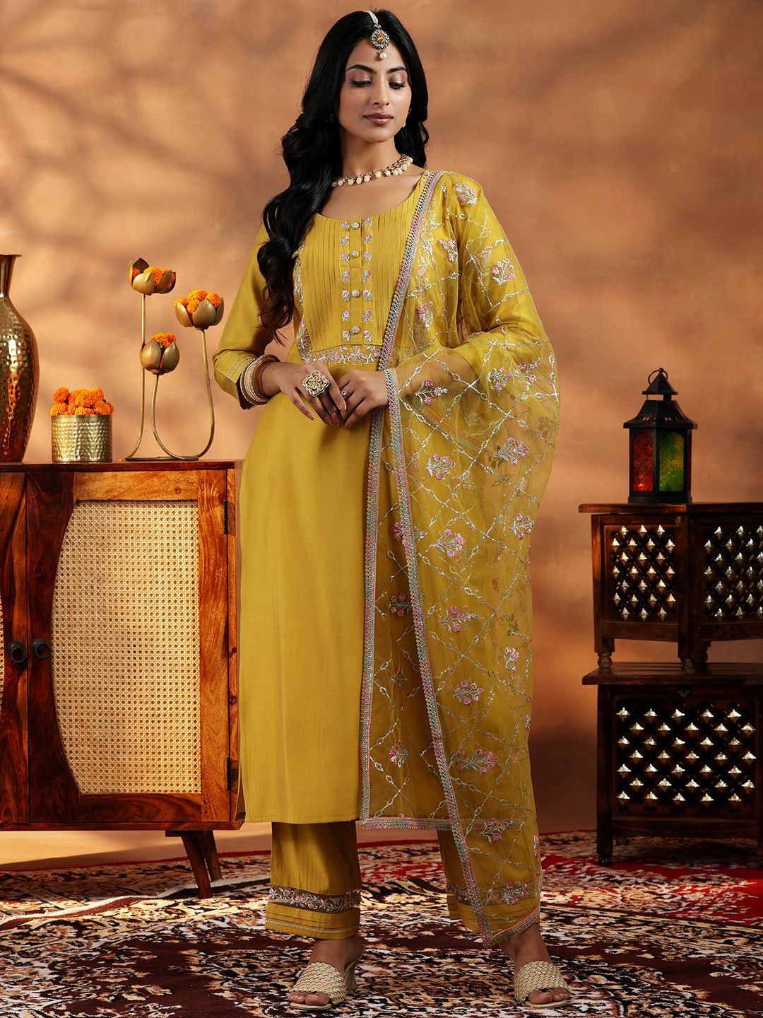 Libas Women Floral Yoke Design Regular Thread Work Kurta with Trousers & With Dupatta, Mustard
Libas Women Floral Yoke Design Regular Thread Work Kurta with Trousers & With Dupatta, Mustard