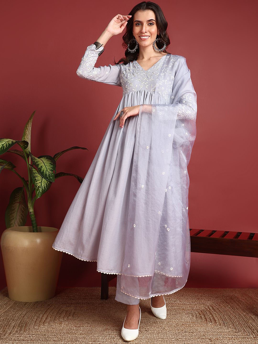 KALINI Women Embroidered Empire Thread Work Kurta with Trousers & With Dupatta, Grey
KALINI Women Embroidered Empire Thread Work Kurta with Trousers & With Dupatta, Grey