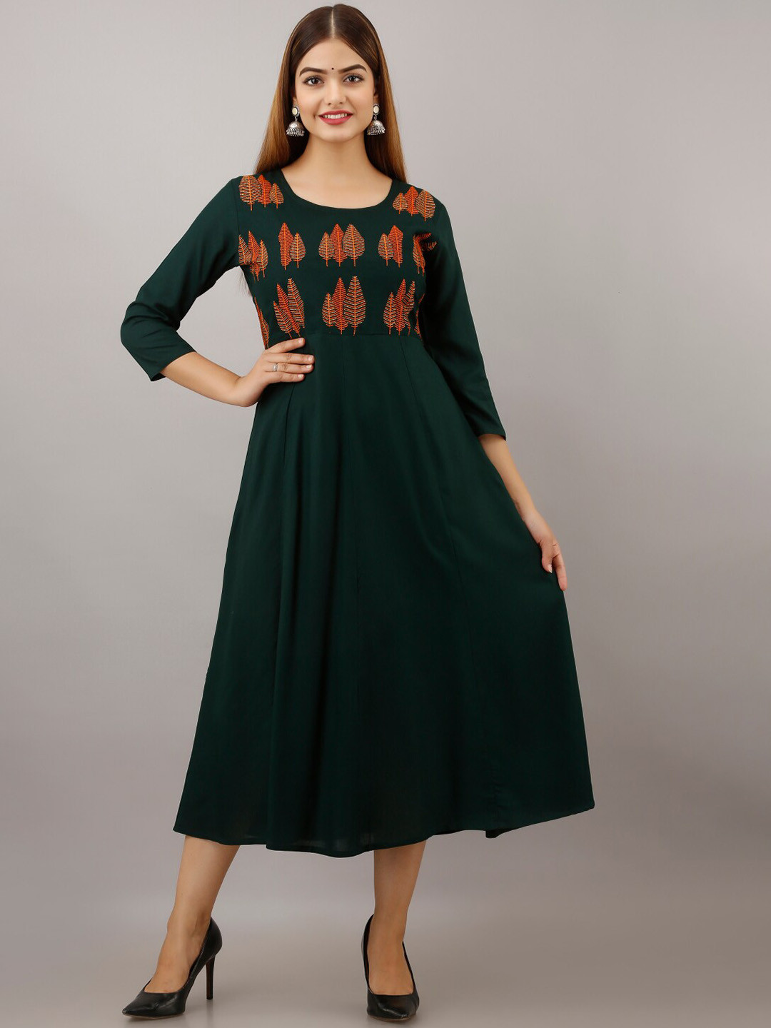Arudhi Women Geometric Yoke Design Flared Sleeves Thread Work Handloom Anarkali Kurta, Green
Arudhi Women Geometric Yoke Design Flared Sleeves Thread Work Handloom Anarkali Kurta, Green