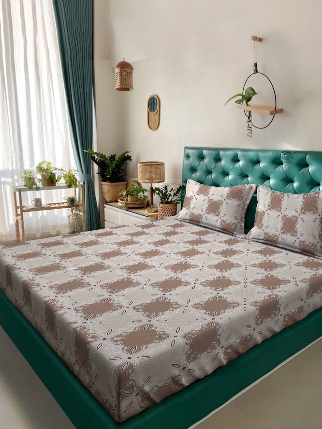 KLOTTHE Brown Floral Printed 400 TC Pure Cotton Fitted King Bedsheet & 2 Pillow Covers
KLOTTHE Brown Floral Printed 400 TC Pure Cotton Fitted King Bedsheet & 2 Pillow Covers