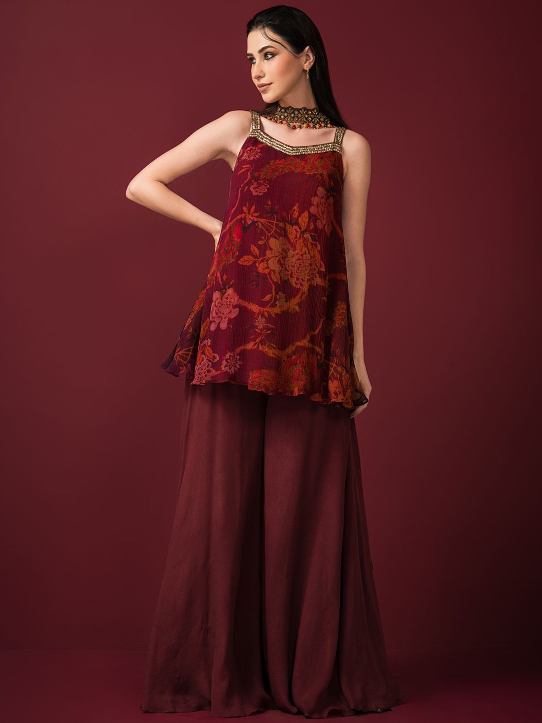 Q BY SONIA BADERIA Women Floral Printed Regular Kurti with Palazzos & With Dupatta, Maroon
Q BY SONIA BADERIA Women Floral Printed Regular Kurti with Palazzos & With Dupatta, Maroon