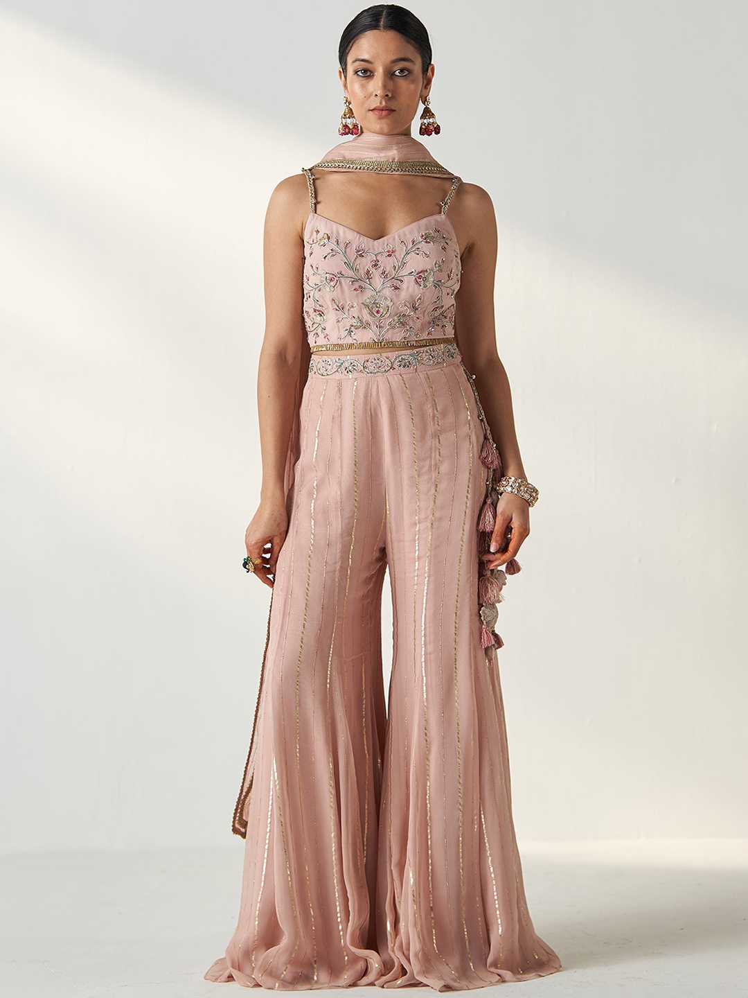 STUDIO BAGECHAA Women Paisley Printed Gotta Patti Kurta with Trousers & With Dupatta, Pink
STUDIO BAGECHAA Women Paisley Printed Gotta Patti Kurta with Trousers & With Dupatta, Pink