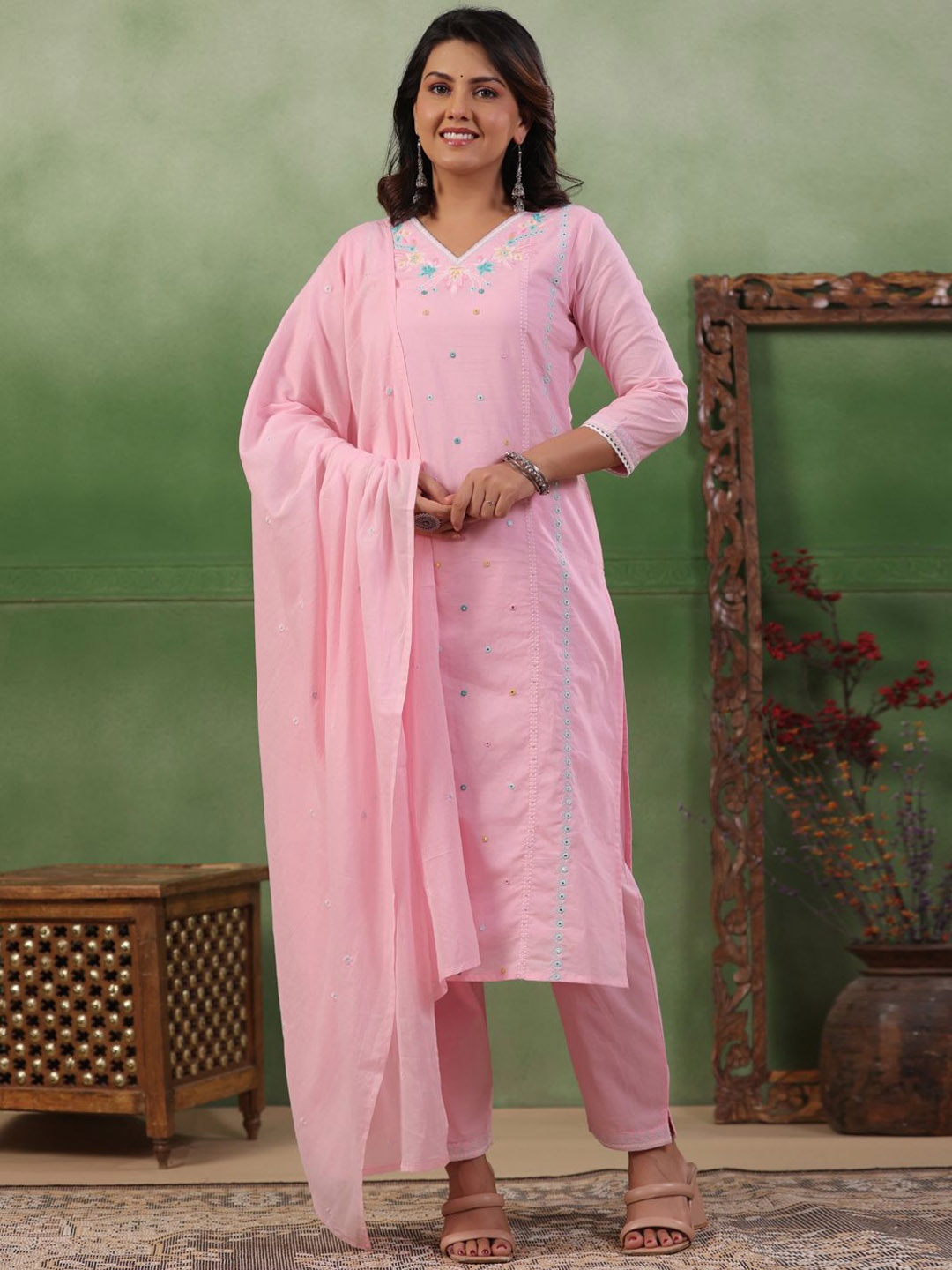 Readiprint Fashions Women Embroidered Thread Work Pure Cotton Kurta with & Trousers Set, Pink
Readiprint Fashions Women Embroidered Thread Work Pure Cotton Kurta with & Trousers Set, Pink